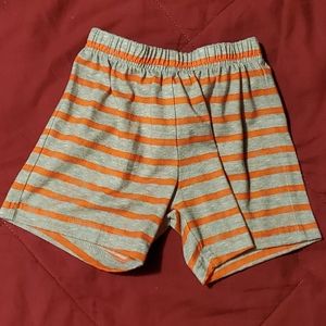 Carters 2T shorts! 🚼6/$30